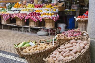 農副產品集市 連接城鄉的綠色紐帶